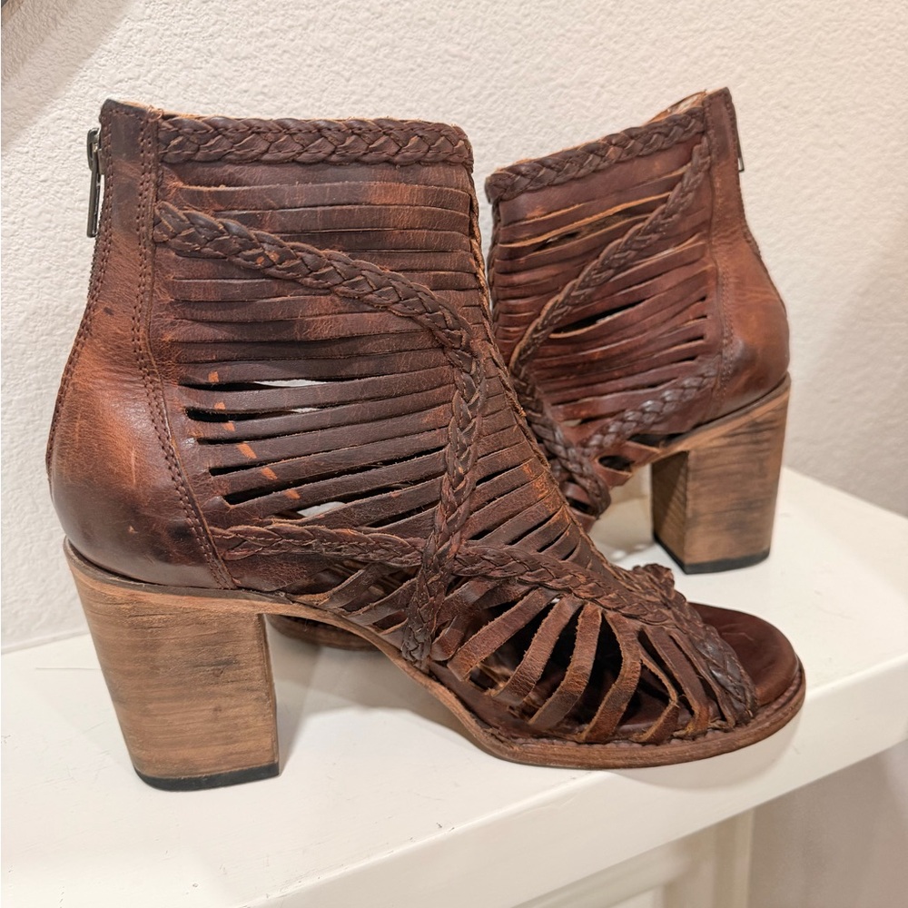 Freebird by Steven Leather Huarache Ankle Boots Size 11 Brown Braided Cutout